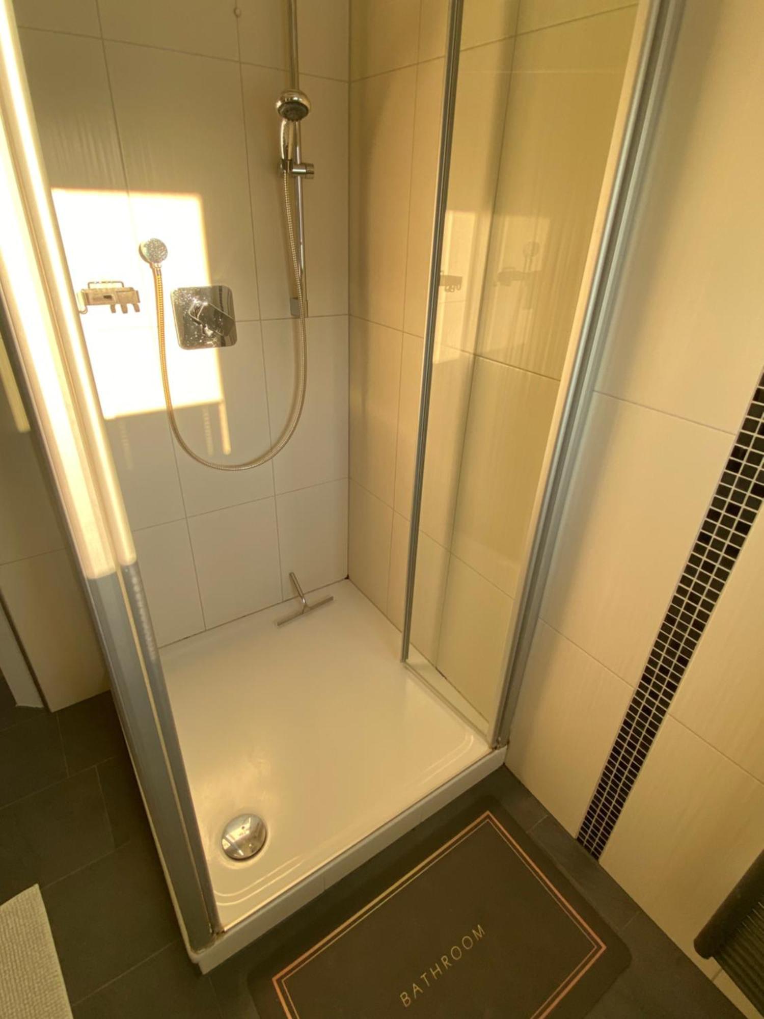 Westpark Appartment - 15Min Zum Zentrum نورنبيرغ المظهر الخارجي الصورة